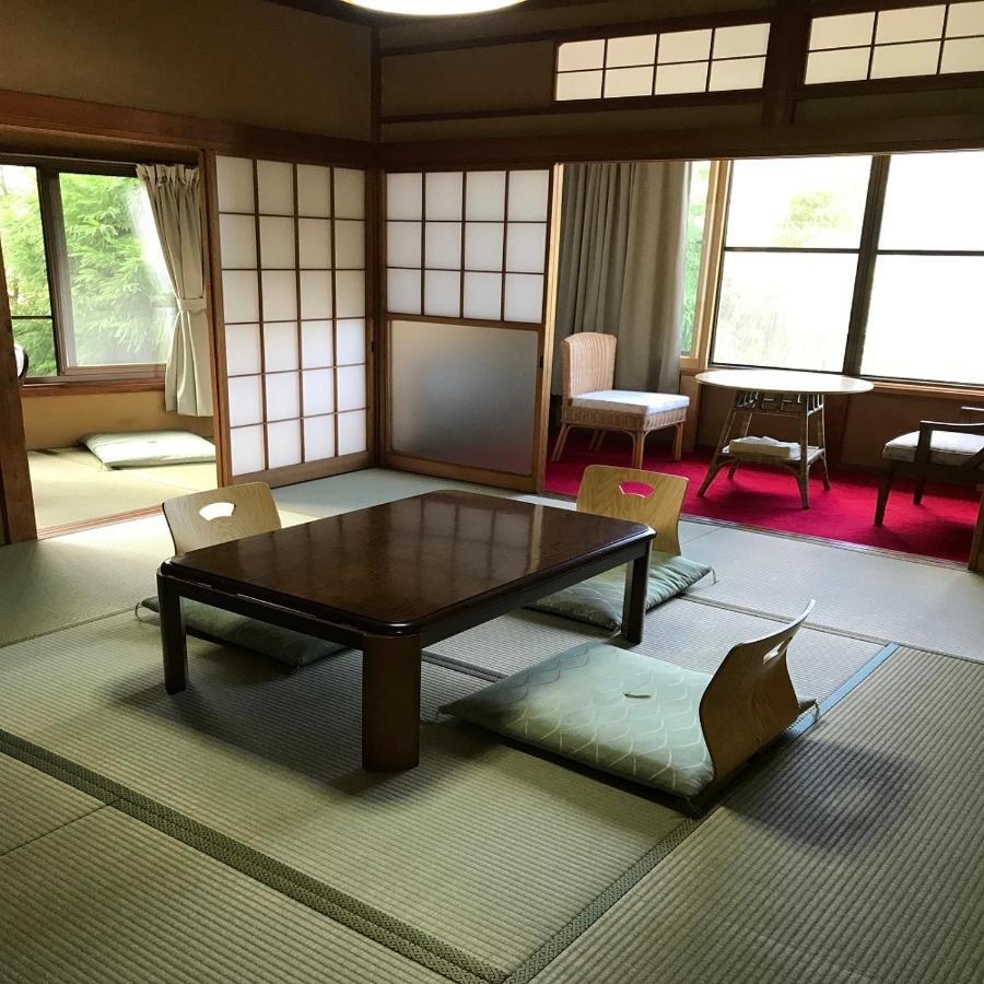 Hakone Kaminoyu Hotel Exterior photo